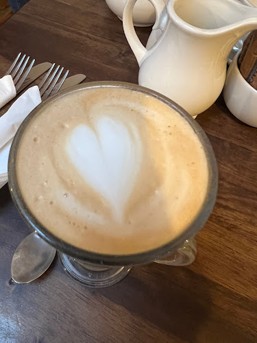 Bowe's Foodhall & Cafe - Hospitality and gastronomy