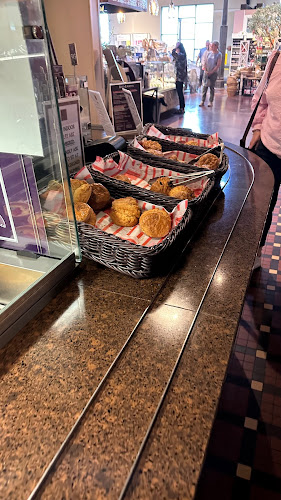 Red Earth - Lifestyle Store & Restaurant