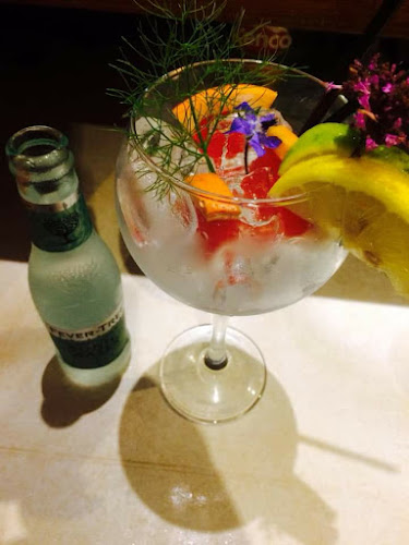 Comentarii opinii despre The Hollow Bar and Seafood Restaurant