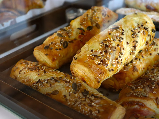 Comentarii opinii despre T&T Bakery and Cafe