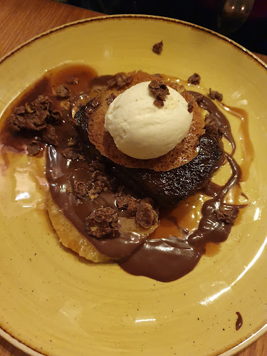 Comentarii opinii despre Oscars Seafood Bistro