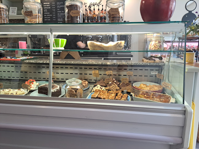 Comentarii opinii despre Mrs B's Coffee House