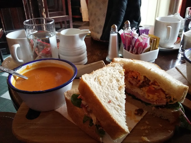 Comentarii opinii despre Cleere's Bar & Theatre