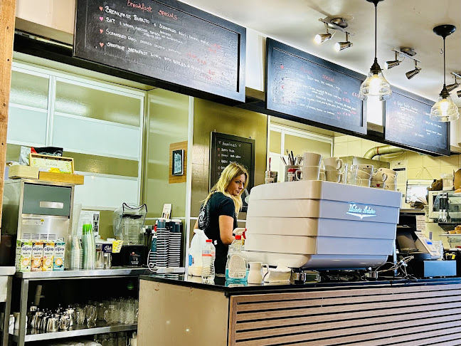 Mocha Beans Cross St - Hospitality and gastronomy