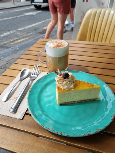 34 Rose Inn St, Gardens, Kilkenny, R95 A6NF