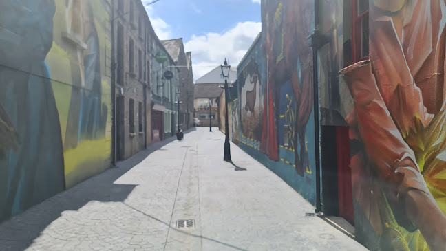 Penguin Take Away - Hospitality and gastronomy