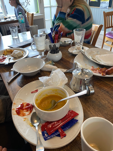 Comentarii opinii despre Village Cafe