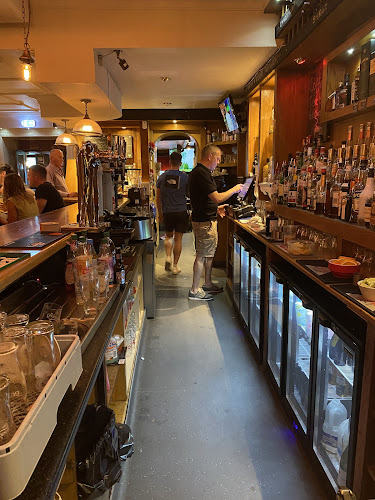 Adamsons Bar - Clones