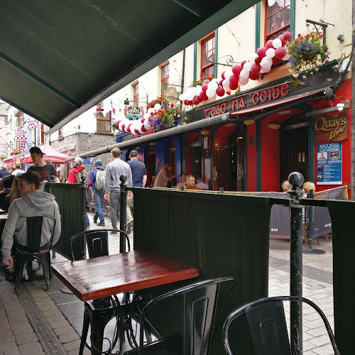 The Quays Bar and Restaurant - Hospitality and gastronomy