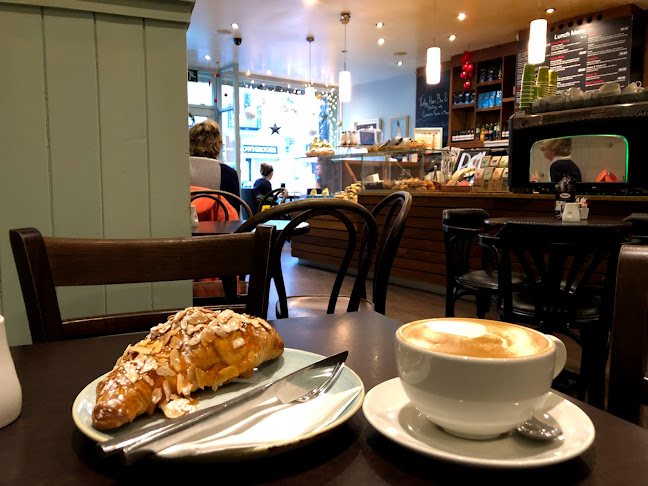 Renzo Gallery Cafe - Hospitality and gastronomy