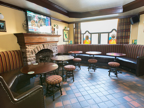 Larkin's Pub, Restaurant & B&B - Hospitality and gastronomy