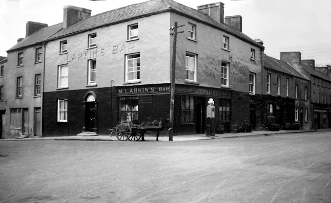 Larkin's Pub, Restaurant & B&B - Tralee