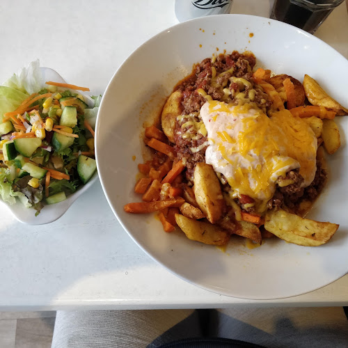 The Department of defence, Station Rd, Rickardstown, Newbridge, Co. Kildare, W12 AD93