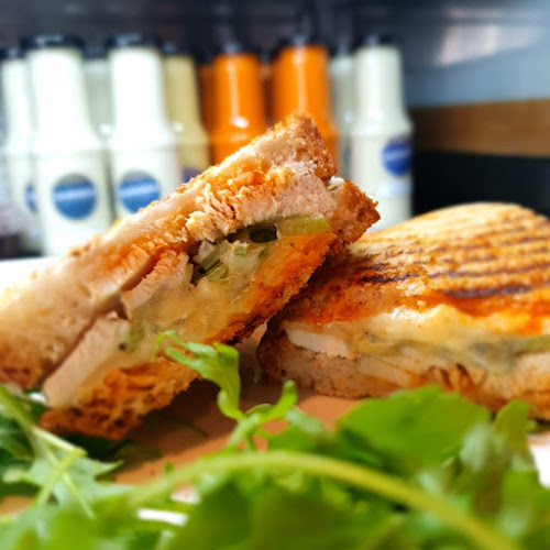 La Rivista Restaurant & Market