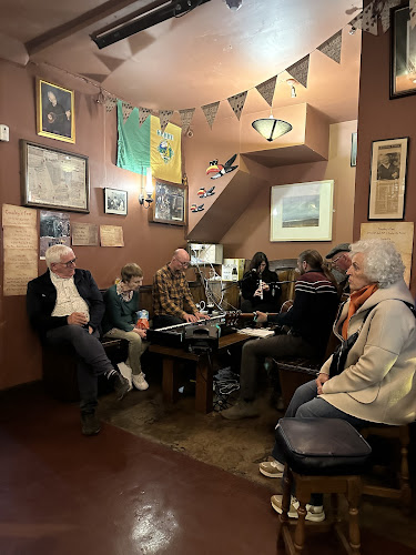 Comentarii opinii despre Crowley's Bar