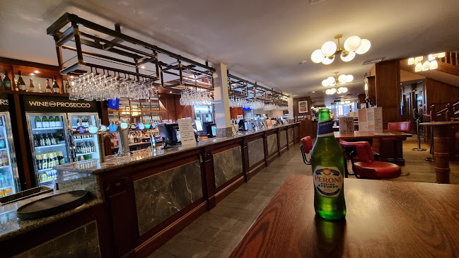 The Tullow Gate - JD Wetherspoon - Hospitality and gastronomy