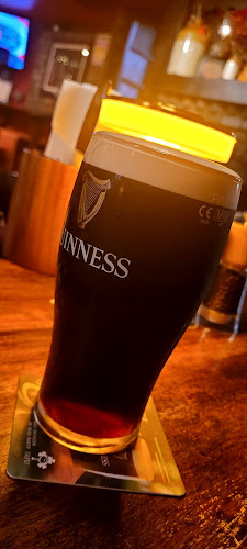 Comentarii opinii despre Geary's 1780 Bar & Eatery (Gough's)