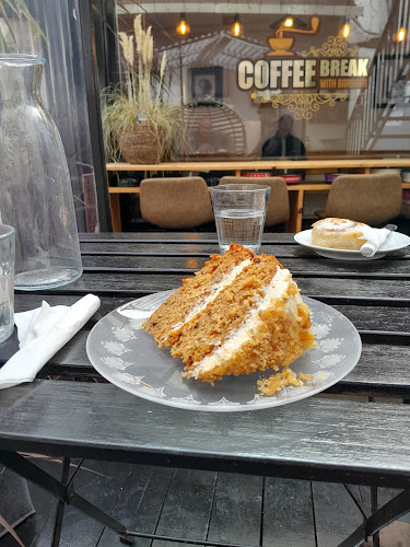 Coffee Break With Barbara - Hospitality and gastronomy