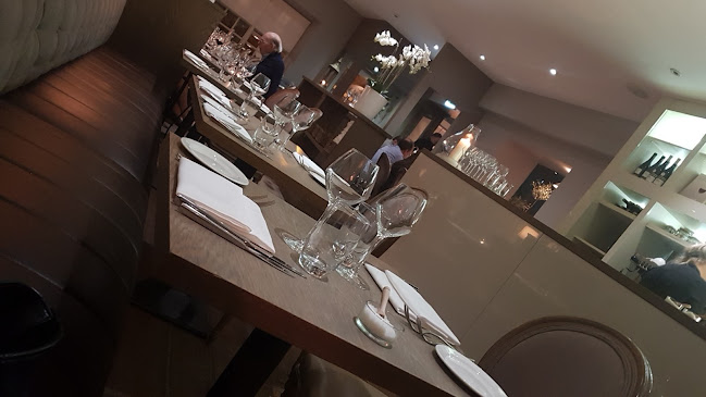 Vie De Chateaux - Restaurant Naas - Hospitality and gastronomy