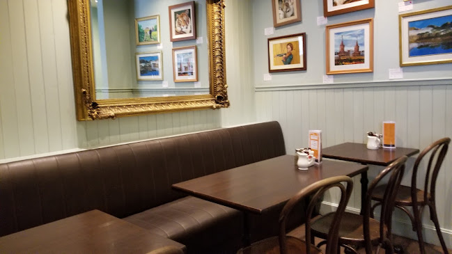 Renzo Gallery Cafe - Hospitality and gastronomy