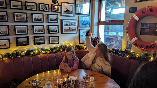 Opinii despre Joe Watty's Pub & Seafood Bar în Aran Islands - Hospitality and gastronomy