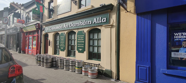 Opinii despre The Cobweb Bar în Castlebar - Hospitality and gastronomy