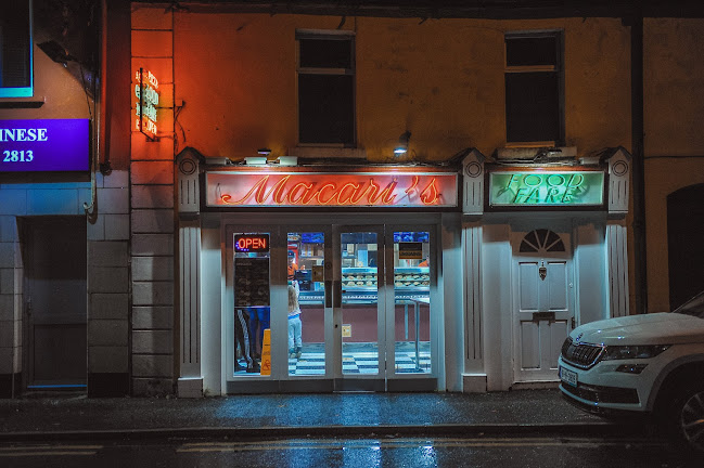 Macaris Take Away and Pizzeria