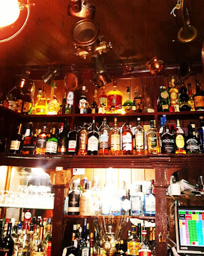 McLynn's Bar - Hospitality and gastronomy