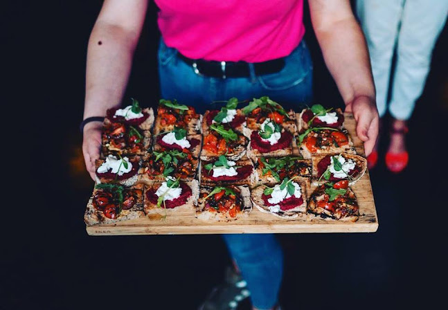 Opinii despre 56 Central Restaurant Cafe în Galway - Hospitality and gastronomy