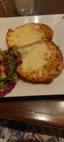 La Rivista Restaurant & Market