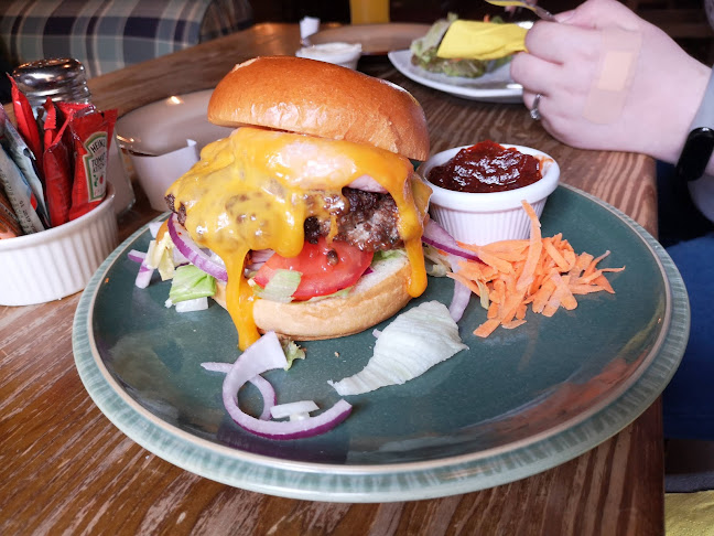 Sextons Bar and Restaurant - Hospitality and gastronomy