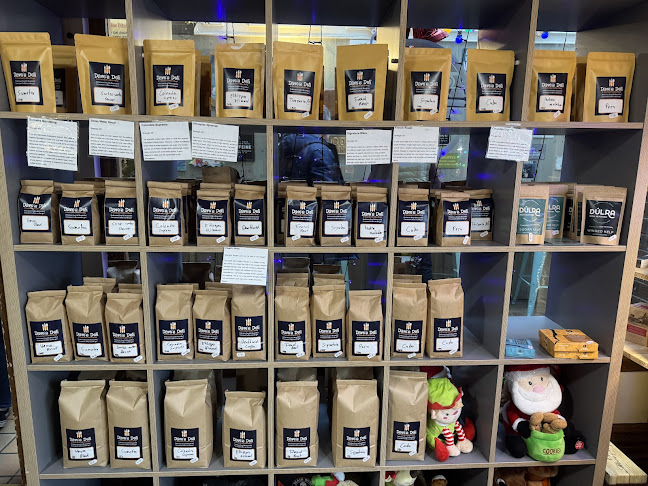 Comentarii opinii despre Dave's Deli & coffee shack