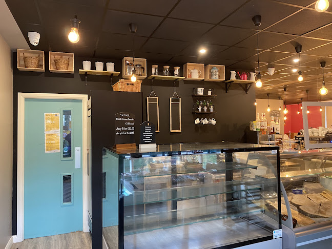 Devour Bakery - Hospitality and gastronomy