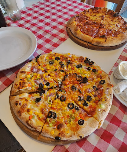 Soprano Pizza - Hospitality and gastronomy