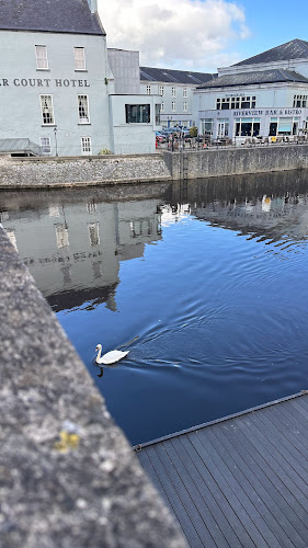 Riverview Bar - Hospitality and gastronomy