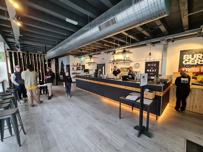 Opinii despre Flipside, Serious Burgers Sligo în Sligo - Hospitality and gastronomy