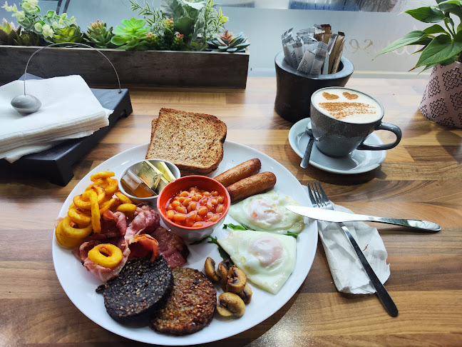 Comentarii opinii despre Aroma Coffee House