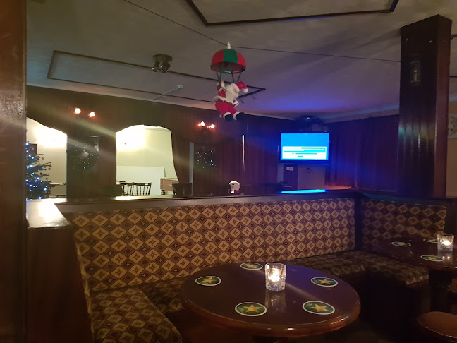 Collin's Lounge & Bar - Hospitality and gastronomy