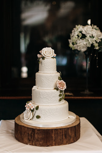 Comentarii opinii despre French Wedding Cakes