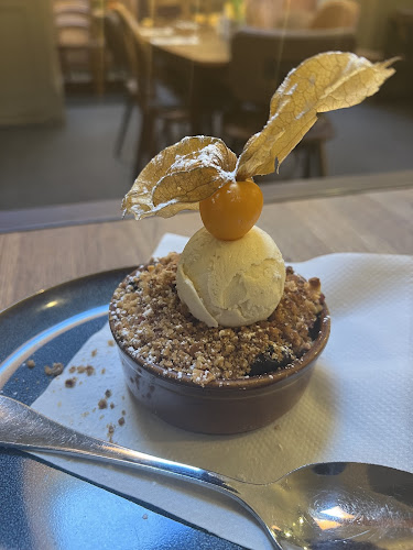 Comentarii opinii despre Momo Restaurant