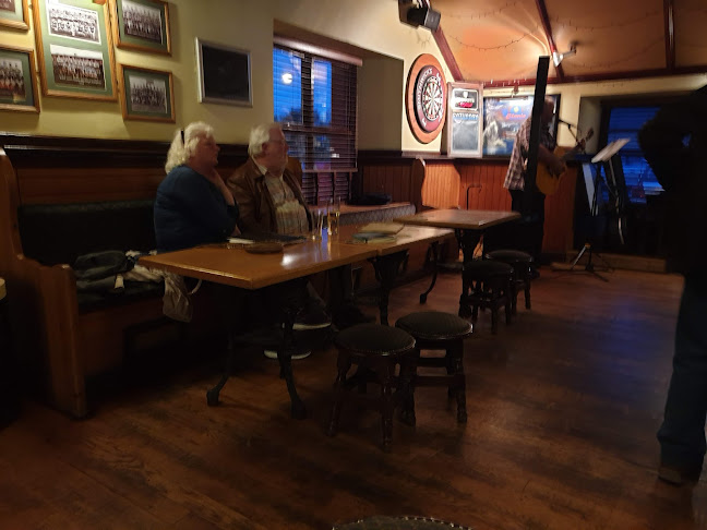 Dunphys Bar - Hospitality and gastronomy