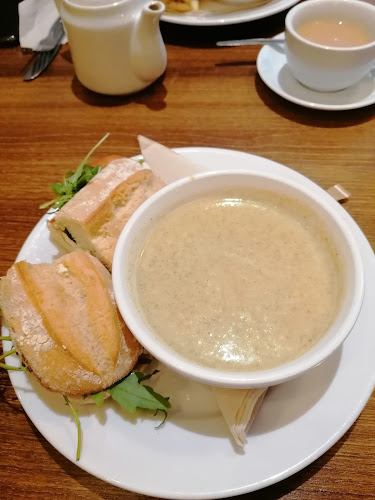 Comentarii opinii despre Eva's