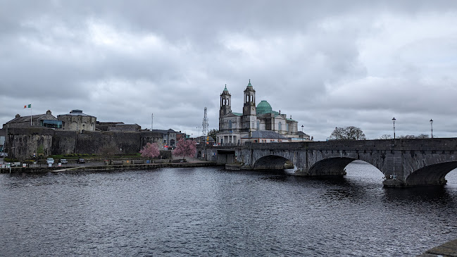 Beans & Leaves - Hospitality and gastronomy
