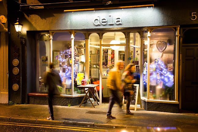 Dela Restaurant
