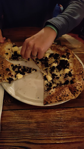 Pompeii Pizza - Hospitality and gastronomy