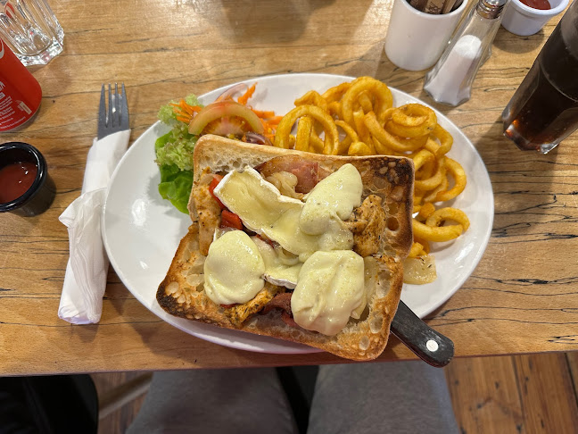 Cafe Vega - Hospitality and gastronomy