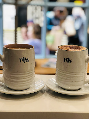 Plus and Minus Bubble Tea - Hospitality and gastronomy