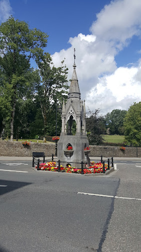 Comentarii opinii despre The Vault Cafe