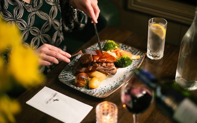 The White Horse Gastropub & Music Venue - Cork