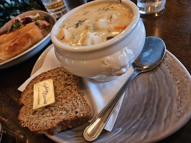 Comentarii opinii despre Pat Collins Bar